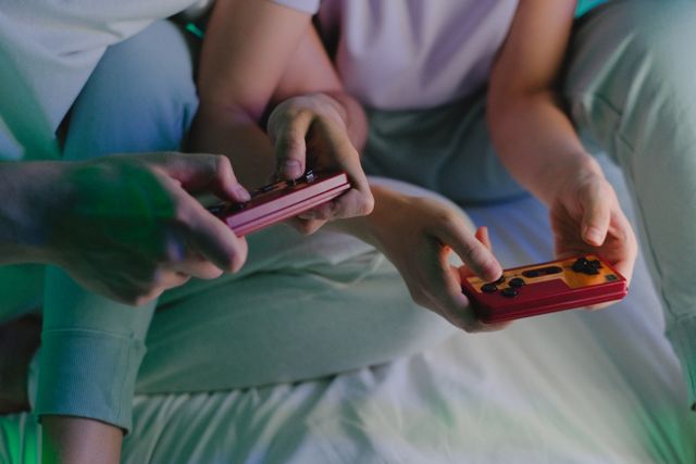 Entenda a força das comunidades digitais de games e saiba como portais de notícias e fóruns conectam jogadores, eSports e consoles. Confira!